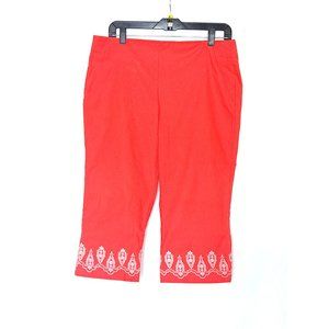 Soho Apparel Women's Pink Capris Size L